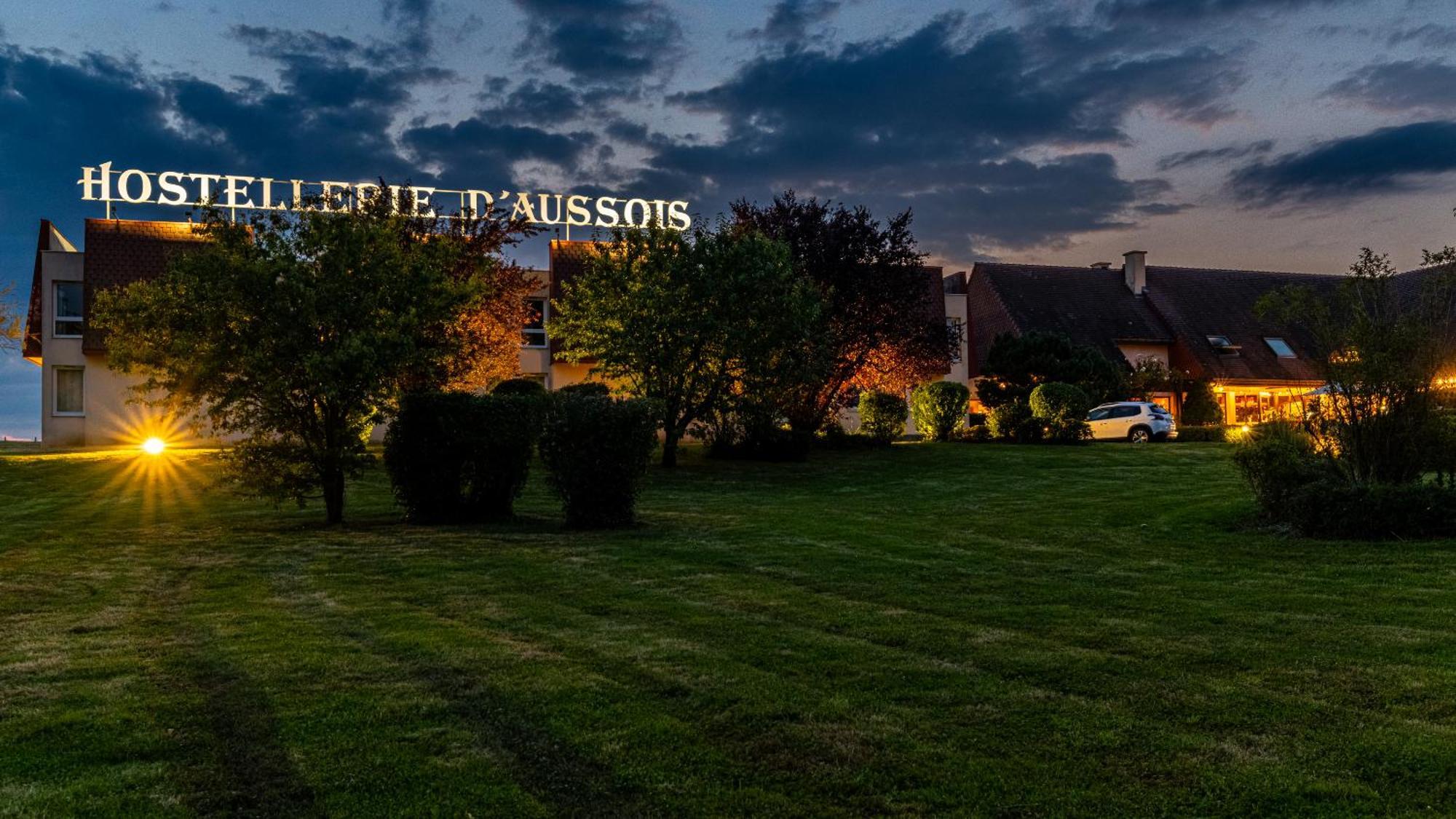 Logis Hostellerie D'Aussois Semur-en-Auxois Εξωτερικό φωτογραφία